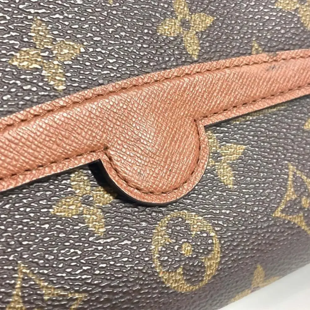 LOUIS VUITTON Authentic Brown Monogram Canvas Hobo Bag